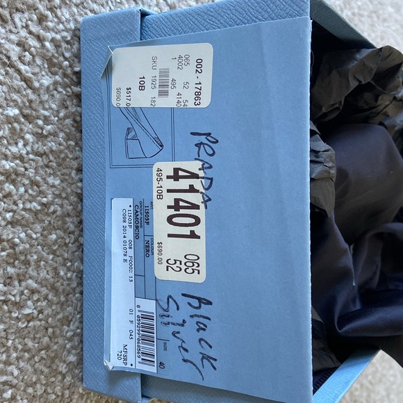 Prada shoes size 10 in perfect condition with box and dust bag - Picture 4 of 9